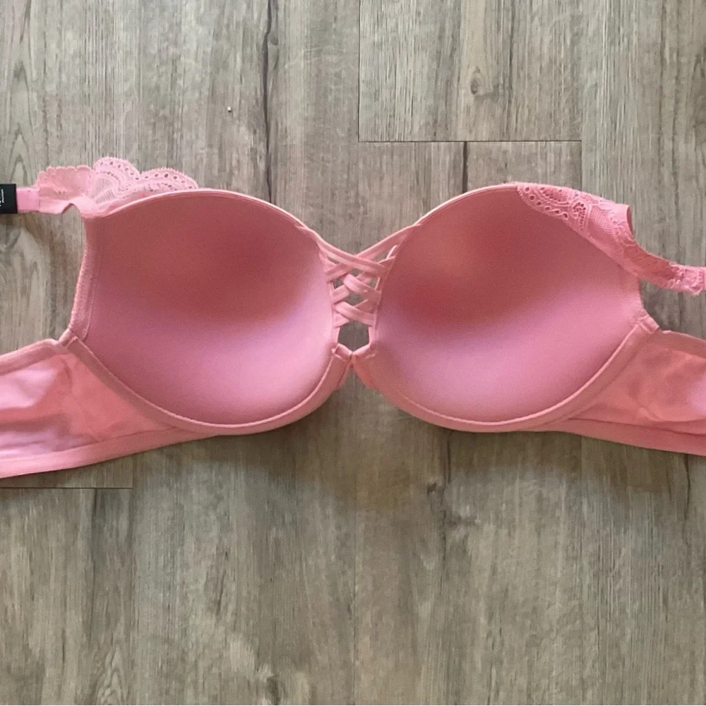 Torrid Plunge Push Up  Lace Padded Underwire Bra In Color Sea Pink Size 42B NWT - Picture 4 of 14